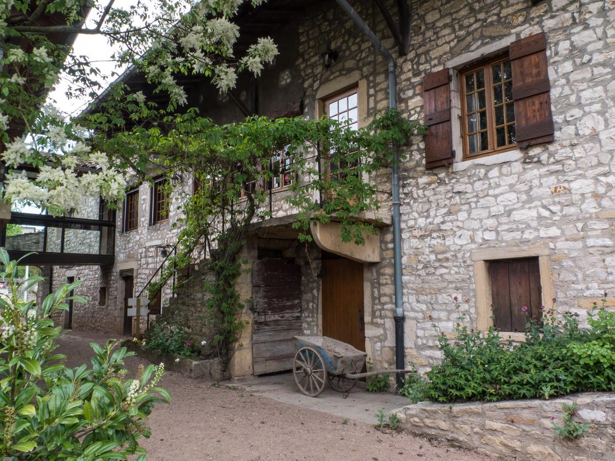 Logis Hotel Restaurant La Vieille Ferme, Macon Nord Sancé Exterior photo