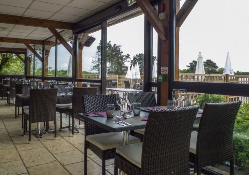 Logis Hotel Restaurant La Vieille Ferme, Macon Nord Sancé Exterior photo