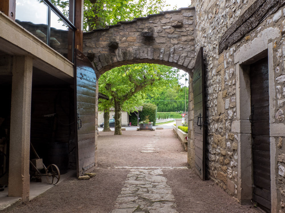 Logis Hotel Restaurant La Vieille Ferme, Macon Nord Sancé Exterior photo