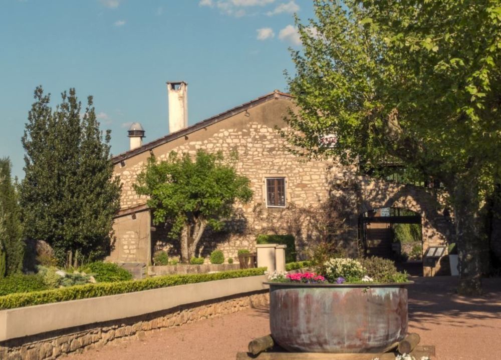 Logis Hotel Restaurant La Vieille Ferme, Macon Nord Sancé Exterior photo